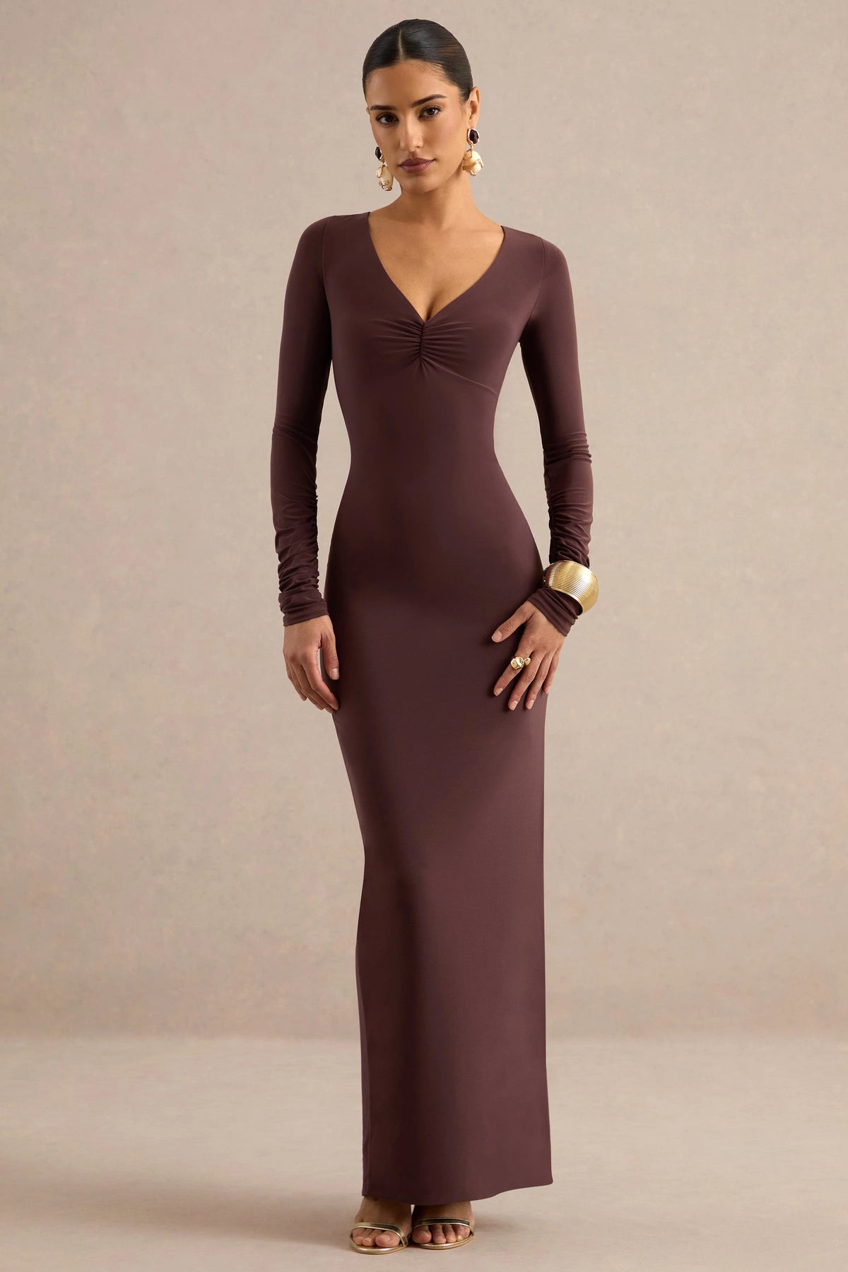 Lucina | Dark Brown V-Neck Maxi Dress With Ruched Detailing