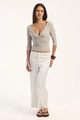 Lioness Canyon V Neck 3/4 Top Light grey